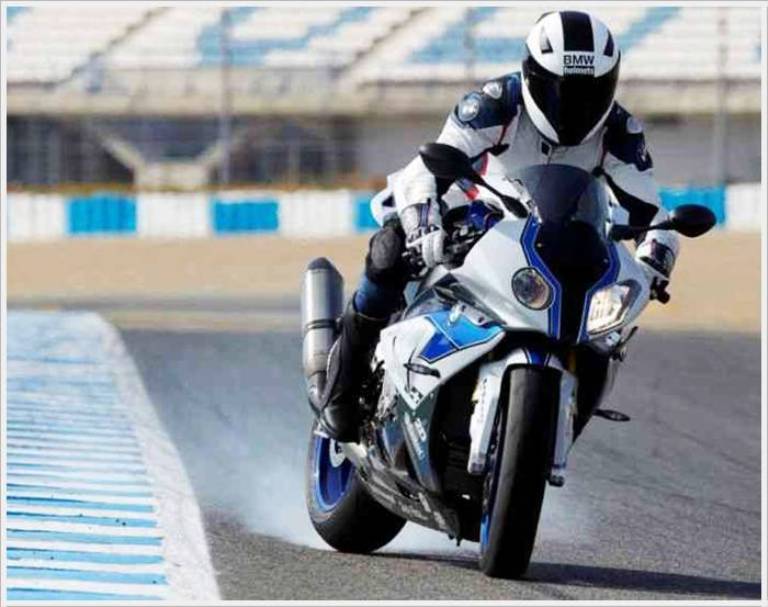 BMW S1000RR Wallpapers: fastest bike in the world