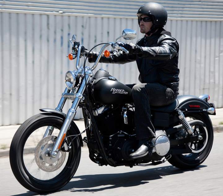 2016 Harley-Davidson Dyna Street Bob Custom