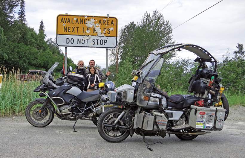 Traveling with Luggage Motorcyclist world Tour on Bike